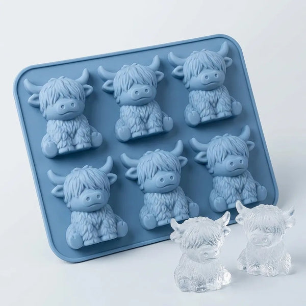 Mini Highland Cow 3D Ice Cube Mold for Drinks & Parties