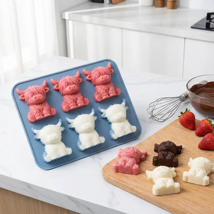 Mini Highland Cow 3D Ice Cube Mold for Drinks & Parties